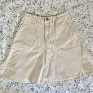 Vintage cream high waisted pleated skirt